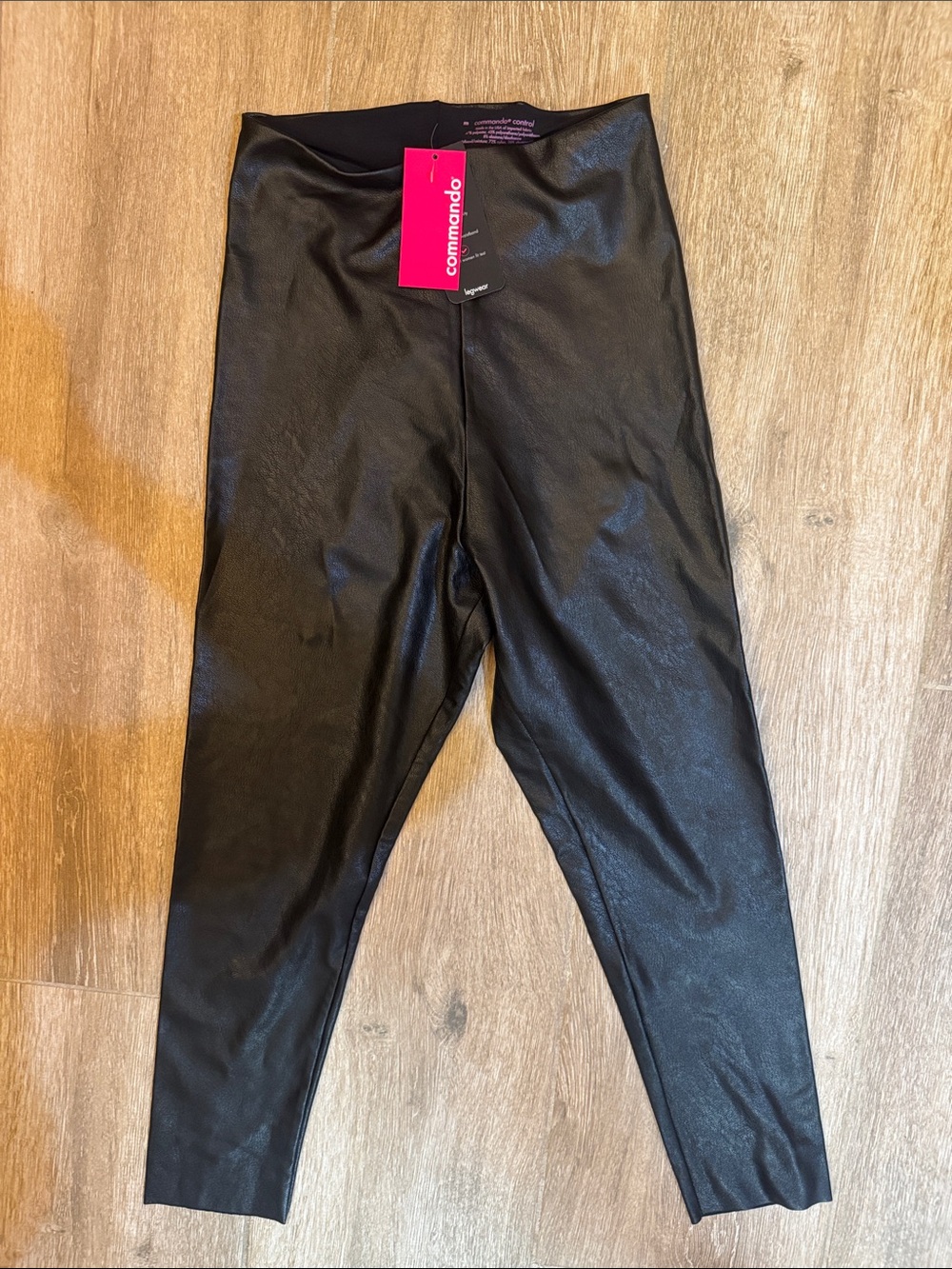 Commando Capri Black Faux Leather Leggings